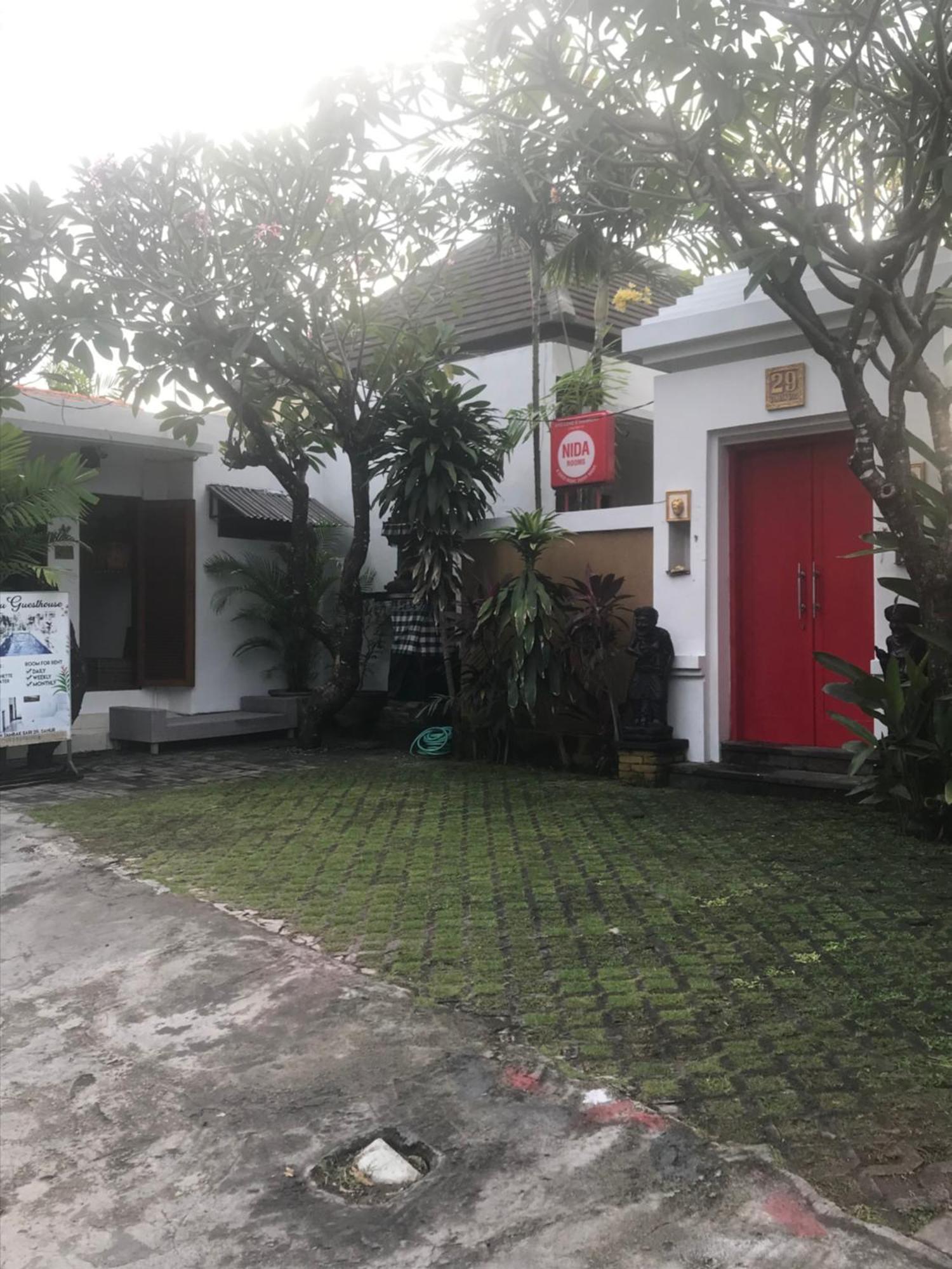 Ayu Love & Harmony Guest House Sanur  Bagian luar foto